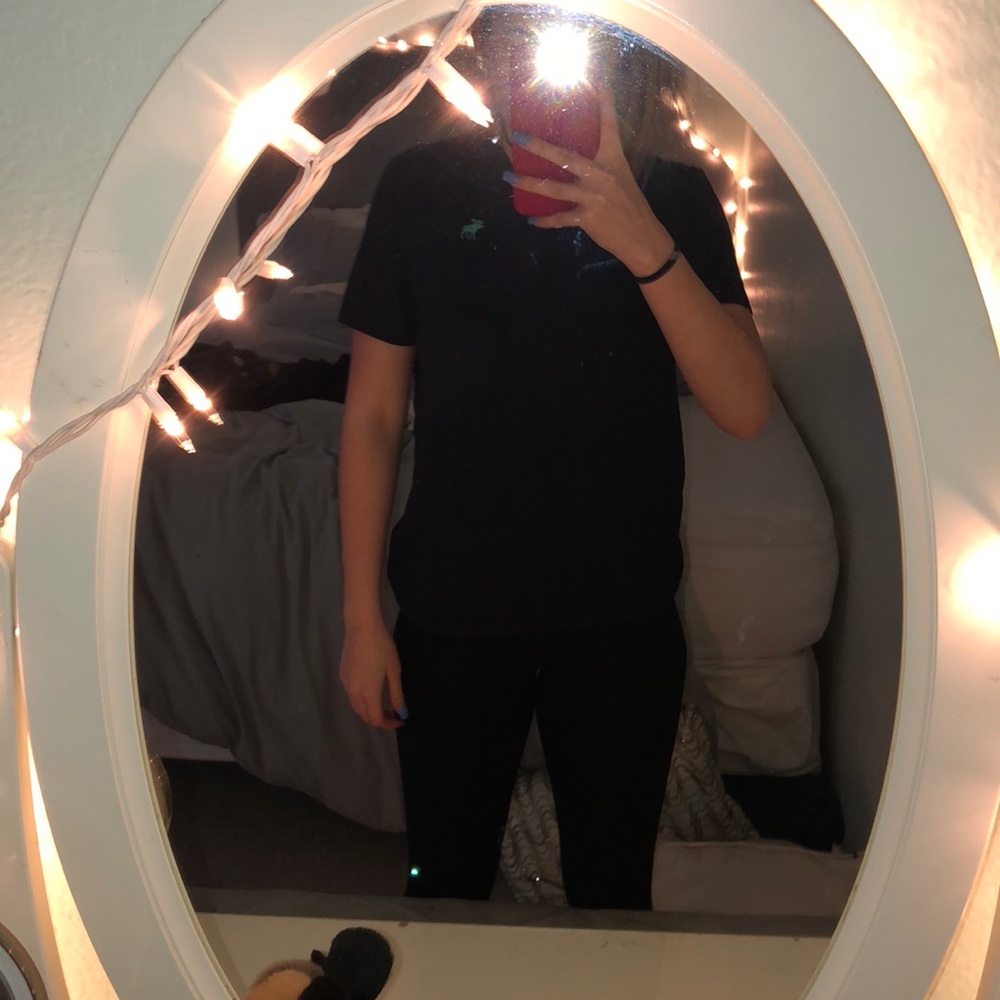 Abercrombie tee